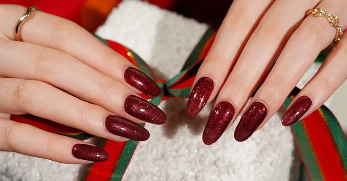 Festive Red Nails