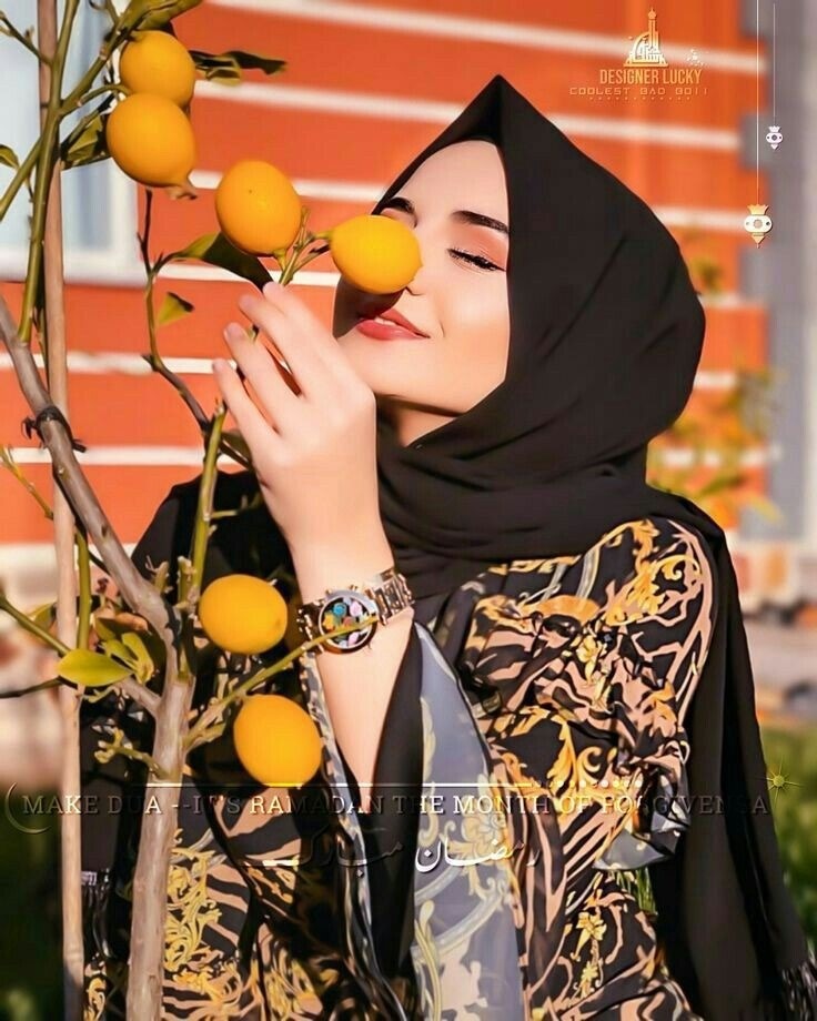 Muslim Hijab Girl Image