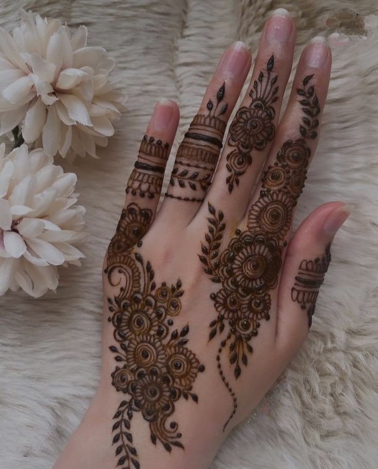 Easy Mehendi Design Simple Front Hand
