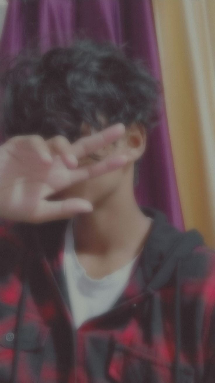 Hide Face Boy Blur DP