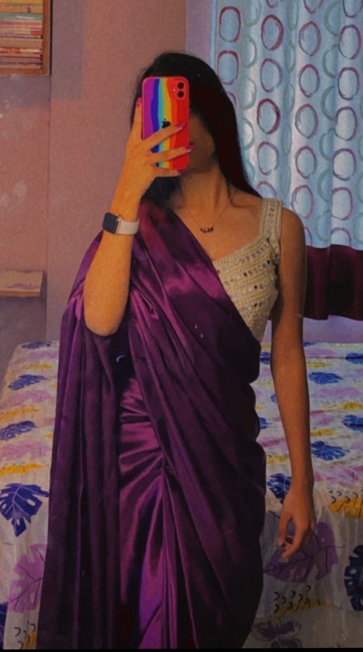 Hot Saree Girl Dp