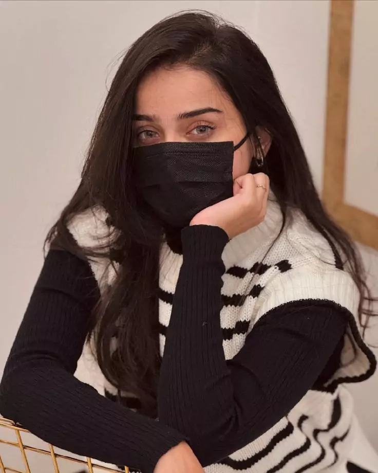 Mask Girl Dp For WhatsApp