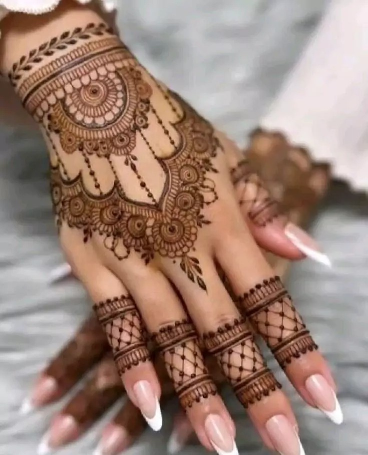 Mehndi Design Photos