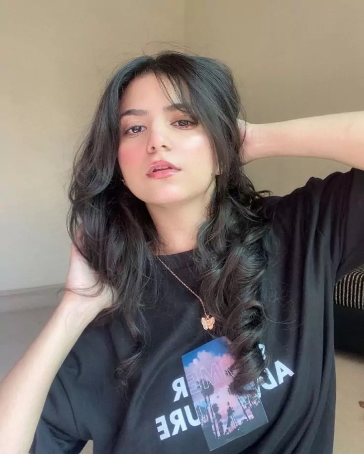 Real Girl Profile Pic