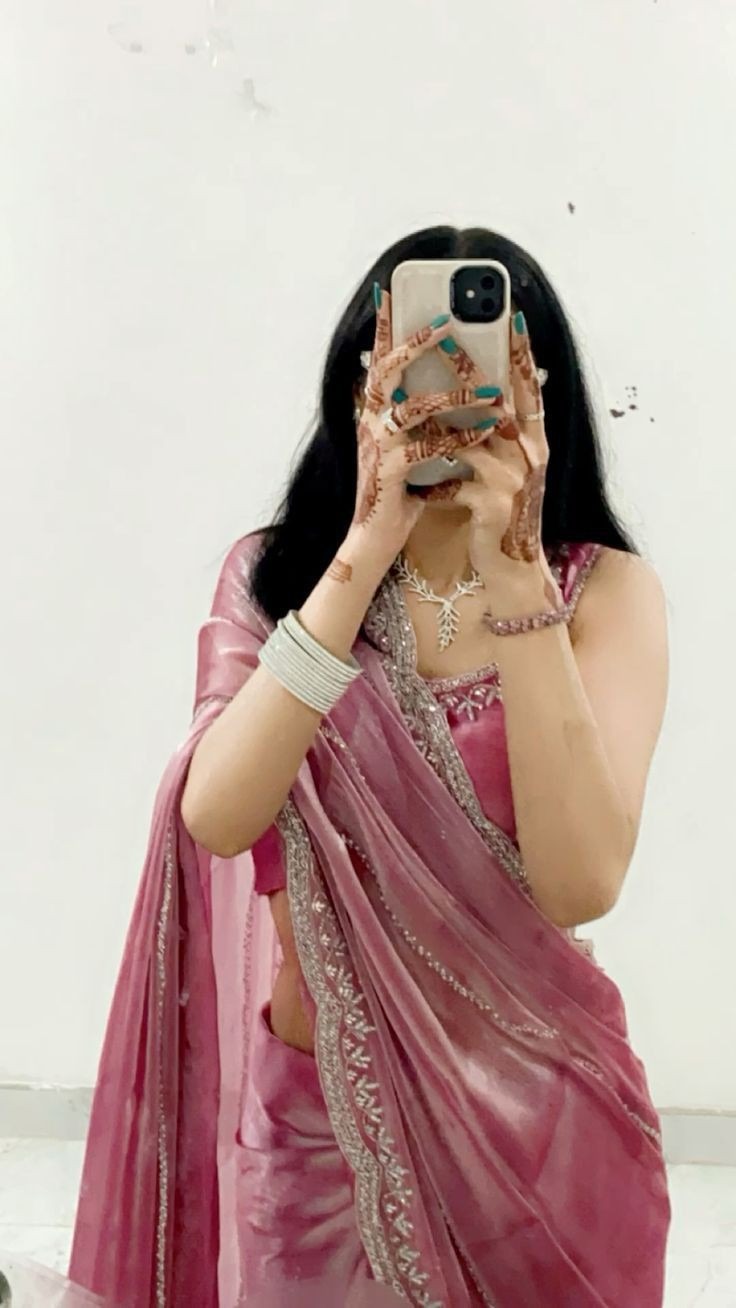 Saree Dp Girl Stylish