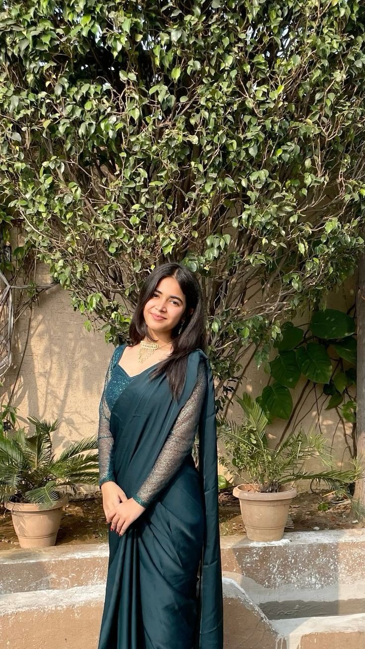 Saree Girl Dp Aesthetic