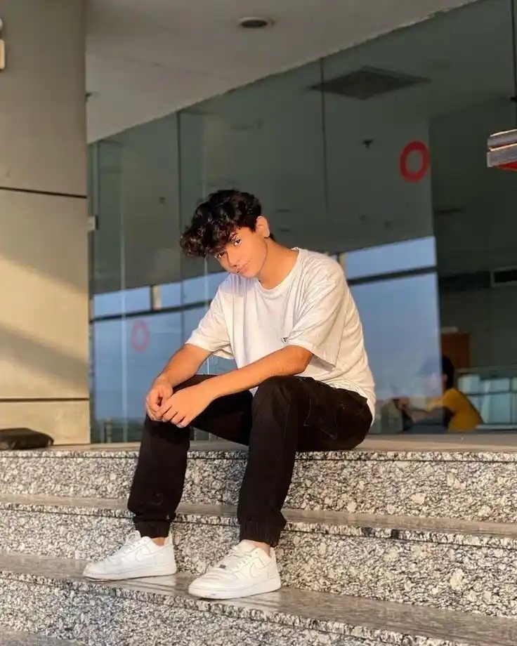 Boy Dp Stylish Attitude