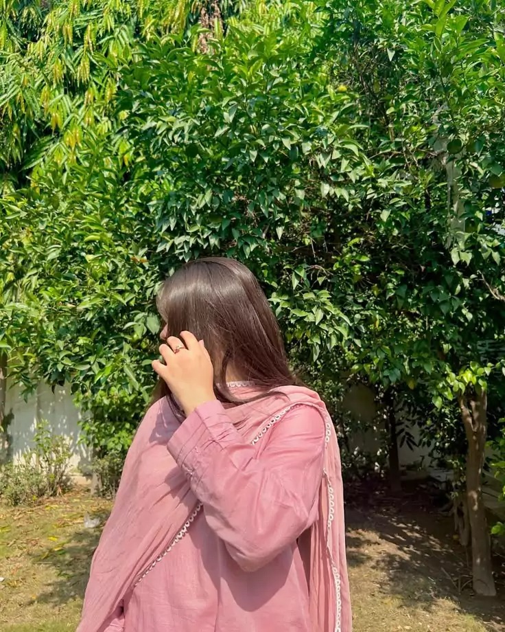 Hidden Face Dp For Girl