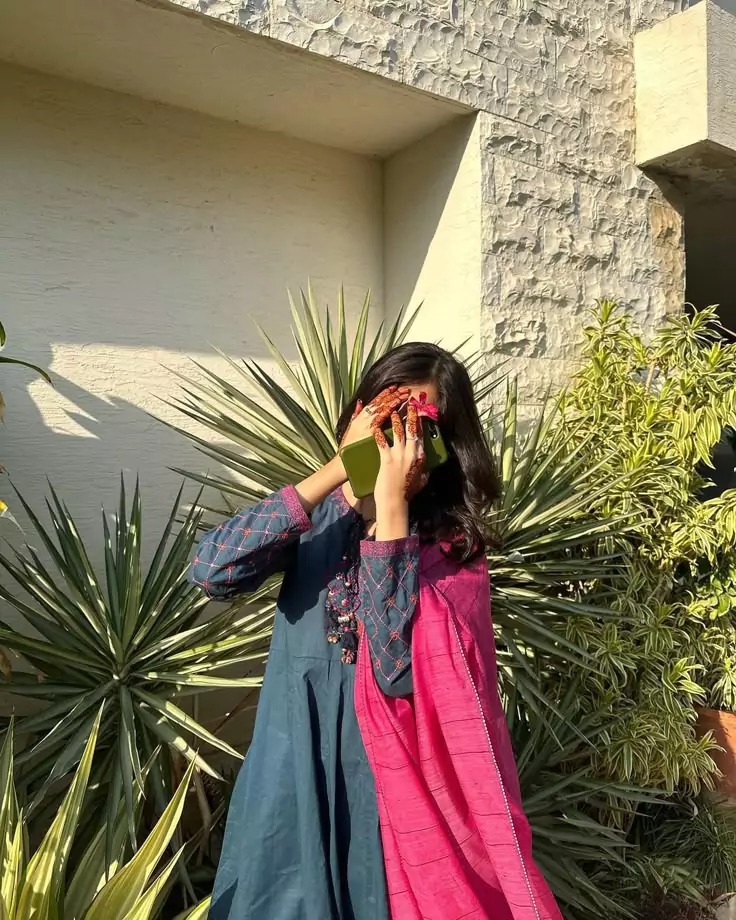 Stylis Hidden Face Cute Girl